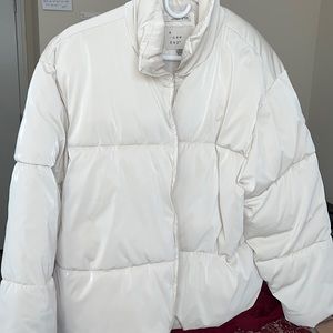 Cream colored puffer/bomber jacket